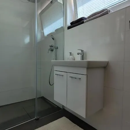 Apartma Julija דירה *